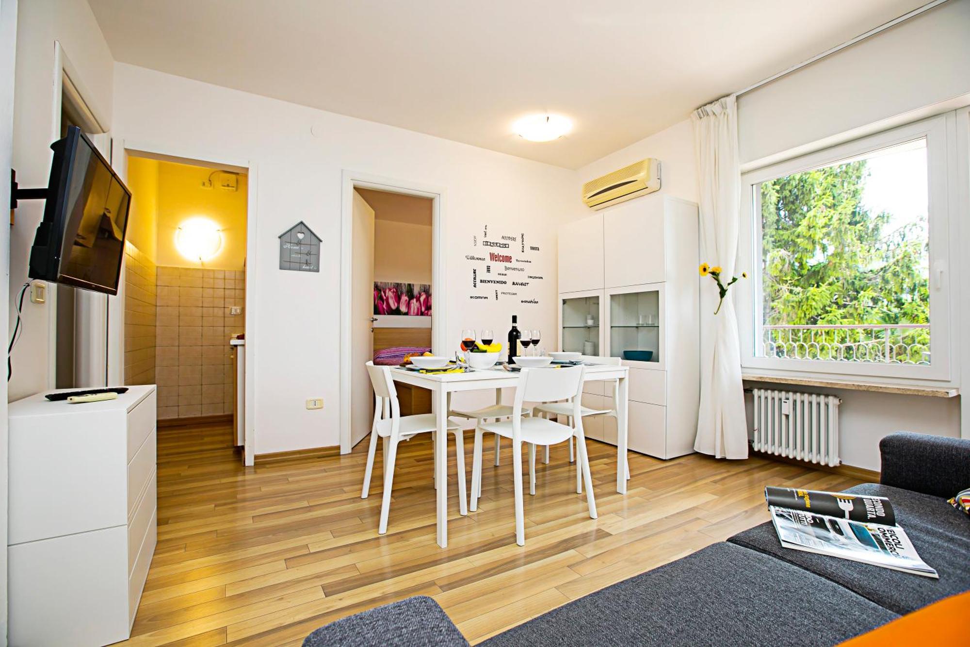 Riva Lago E Spiaggia Apartment 2 - Happy Rentals Екстер'єр фото